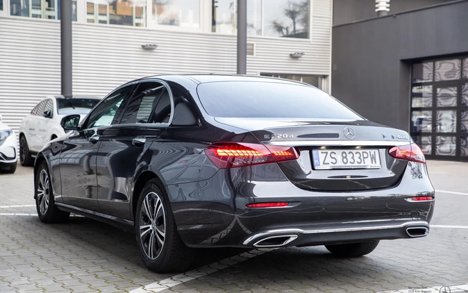Mercedes-Benz Klasa E cena 229900 przebieg: 46619, rok produkcji 2022 z Krosno małe 466